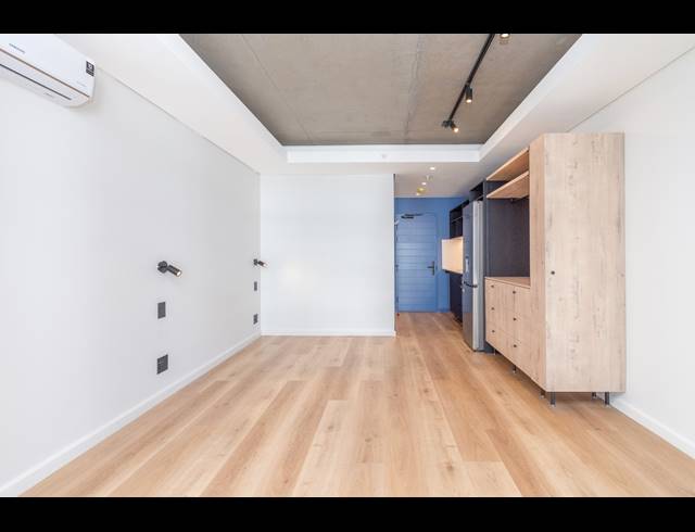 0.5 BEDROOM STUDIO APARTMENT RENTED IN SEA POINT